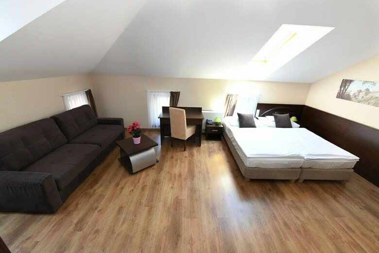 Ez�sthid Hotel