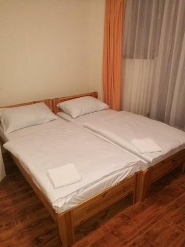 Hostal M�ty�s Sz�ll�s