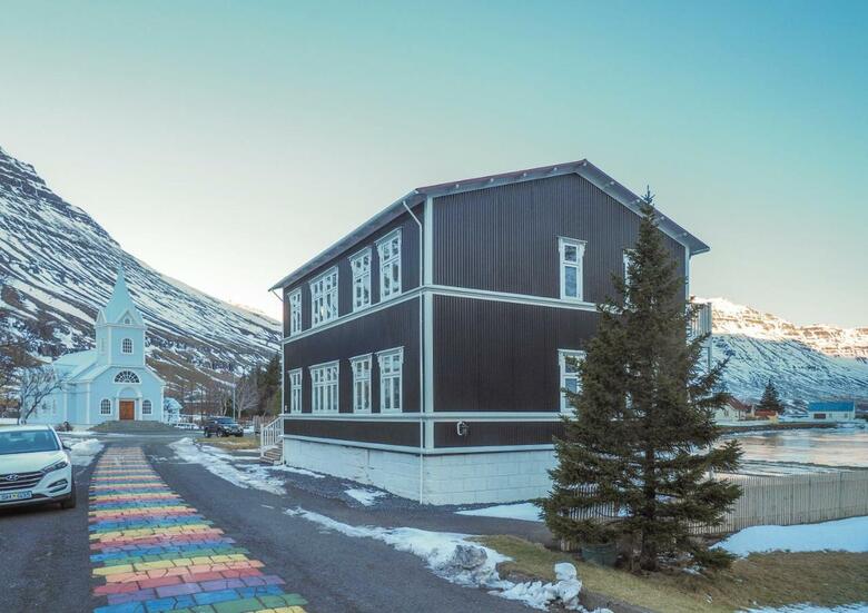 Hostal Vi� L�ni� Guesthouse