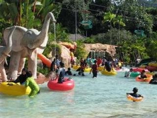 Hotel Bukit Merah Laketown Resort