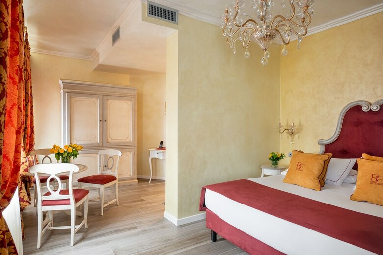 Hostal Relais Empire