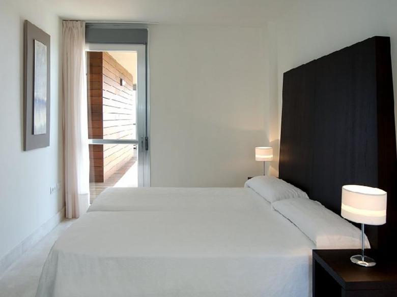 Apartamentos Punta Paloma Golf