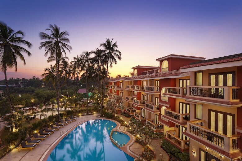 Hotel Lazy Lagoon Sarovar Portico Suites