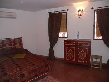 Hotel Riad Ineslisa