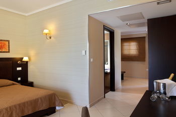 Hotel Olympia Golden Beach & Spa