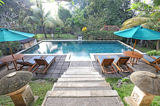 Hotel Bhanuswari Resort & Spa