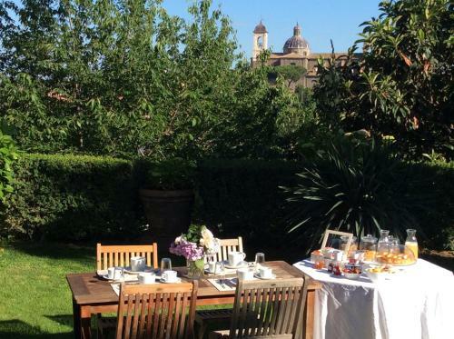 B&B A Piazza Del Ges�