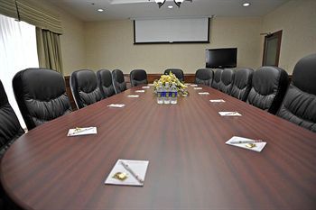 Hotel Monte Carlo Inns Barrie Suites