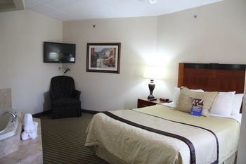 Hotel Monte Carlo Inns Barrie Suites