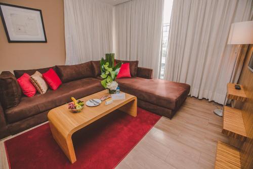 Down Town Hotel By Business & Leisure Hotels