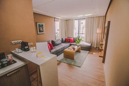 Down Town Hotel By Business & Leisure Hotels