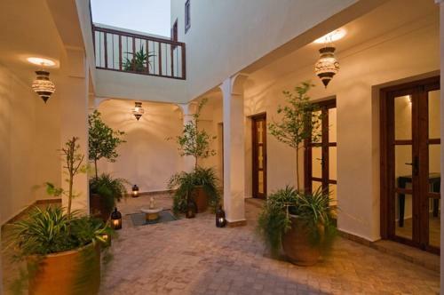 Bed & Breakfast Rebali Riads