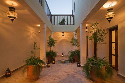 Bed & Breakfast Rebali Riads