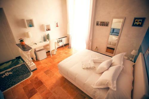Napolimia Hotel