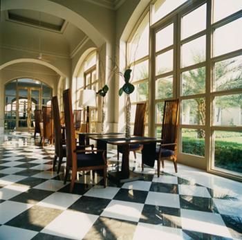 Hotel Trident