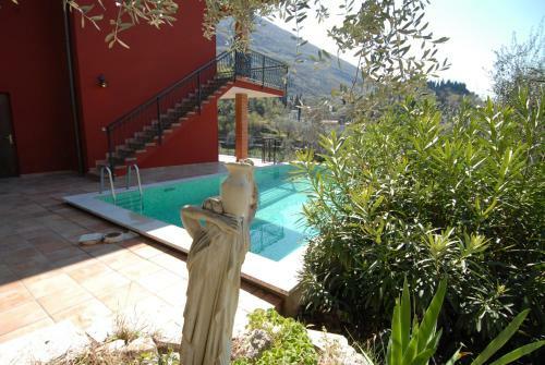 Villa's Apartments With Enchanting Lake View