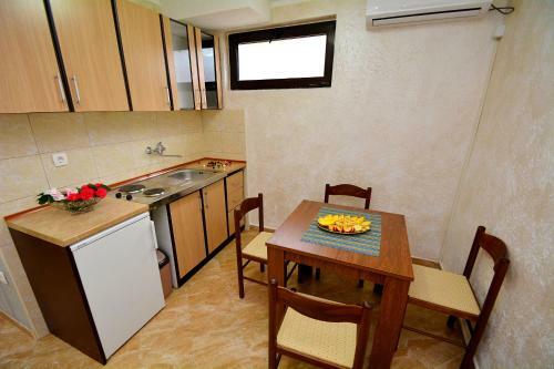 Cattaroom Apartments