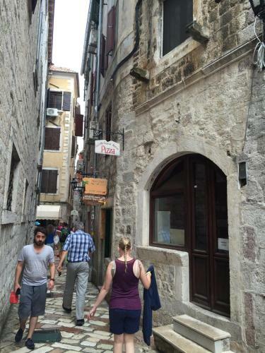 Albergue Kotor Korea Guest House