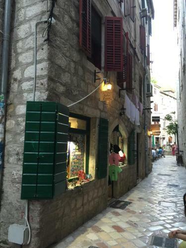 Albergue Kotor Korea Guest House