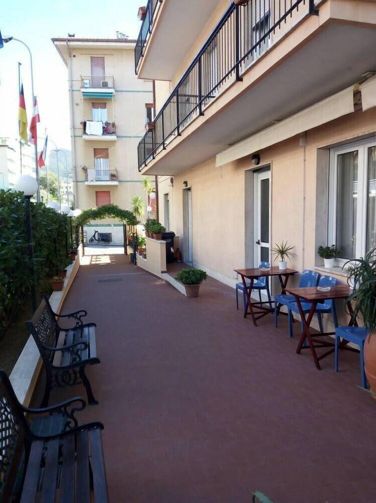 Hotel San Nazario