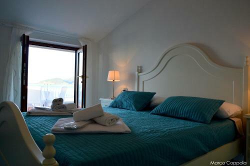 Hostal Affittacamere Lo Scoglio