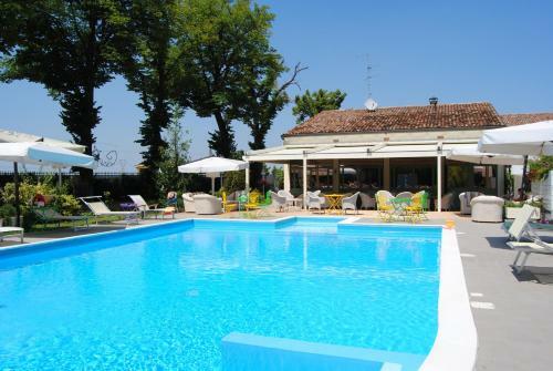 Hotel Relais Villa Roncuzzi