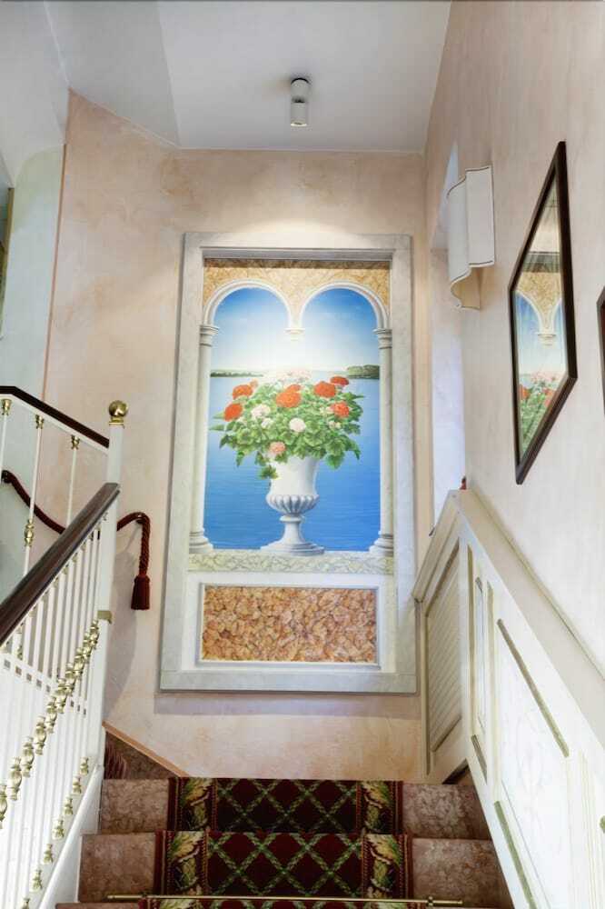 Hotel Villa Florida Suites & Suite Apartments
