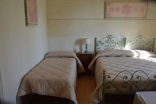 Hostal Affittacamere La Casa Di Ugo