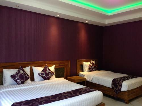 Hotel 9 Mile