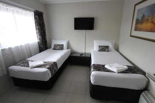 Motel 80