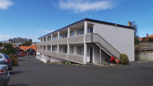 George Street Motel Apartments
