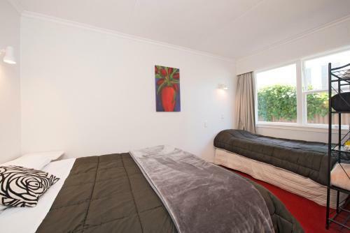 Waimarie On Riverside Motel & Apartments
