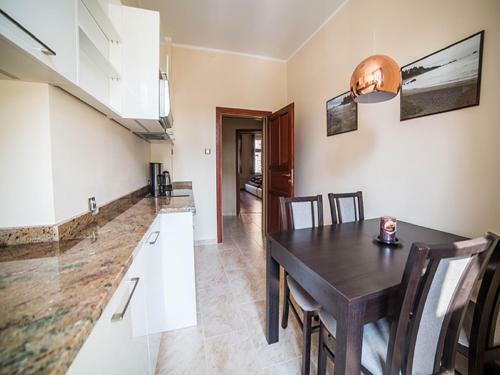 Sg Downtown Apartment