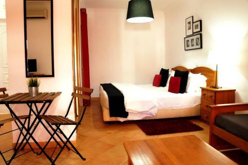 Oasis Beach Apartments