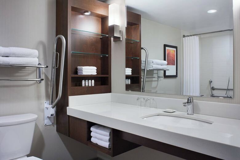 Hotel Delta Fredericton