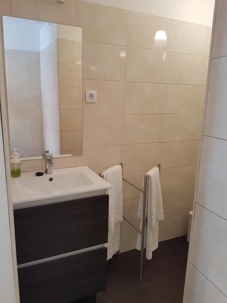 Bed & Breakfast 100 Contos
