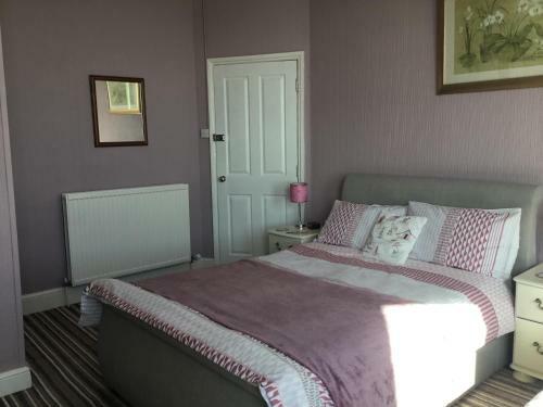 Bed & Breakfast The Coventry Guest House