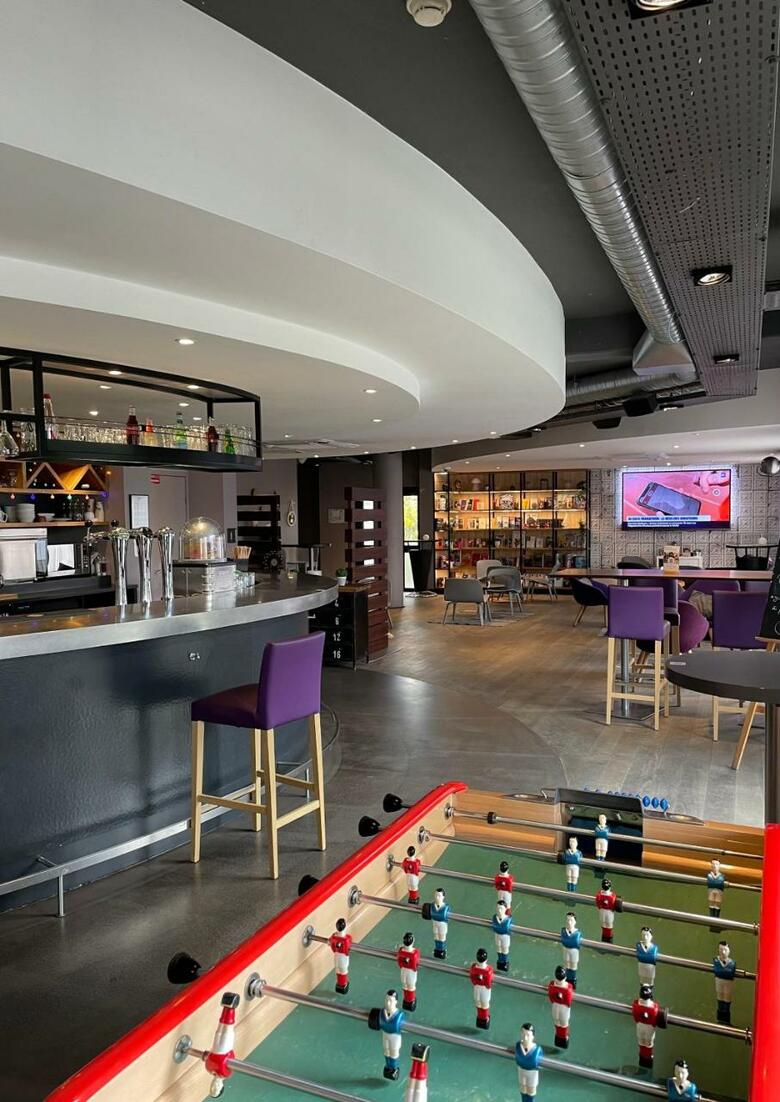 Hotel Campanile Blanc Mesnil