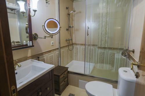 Poruchik Rzhevsky Art Hotel
