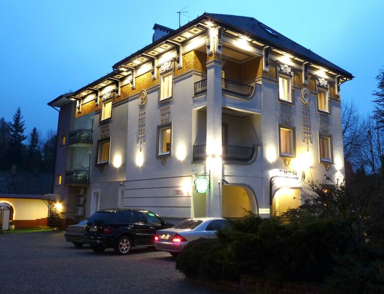 Eney Hotel
