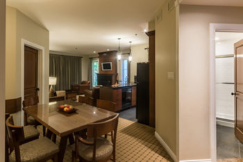 Chateau Beauvallon Hotel