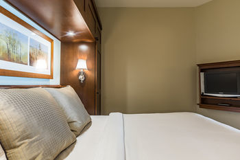 Chateau Beauvallon Hotel