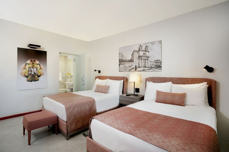 El Convento Hotel