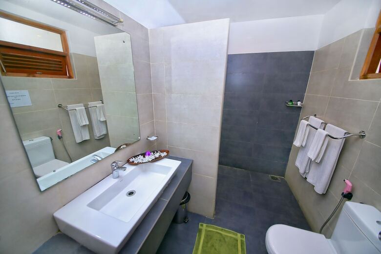 Hotel Rockside Beach Resort