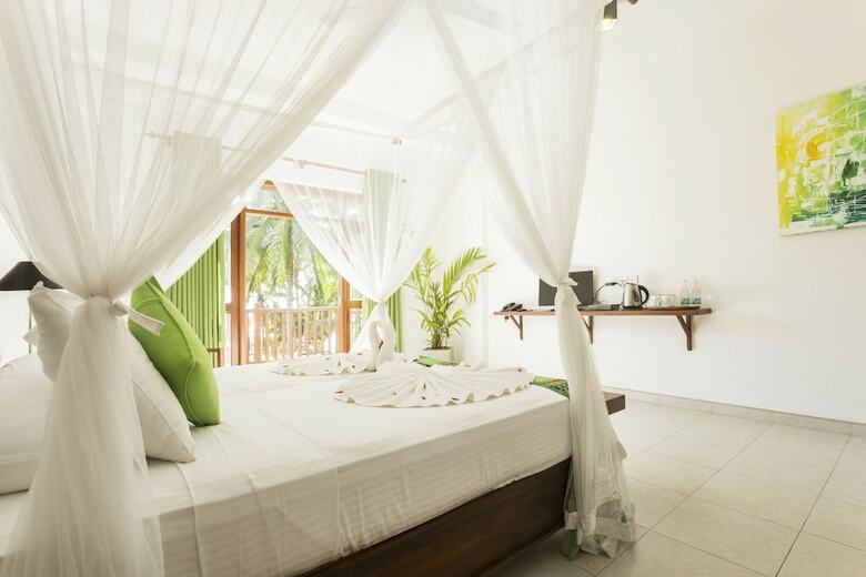Hotel Rockside Beach Resort