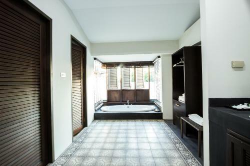 Hotel Jamadevi Lamphun