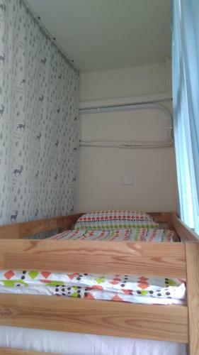 4+57 Hostel