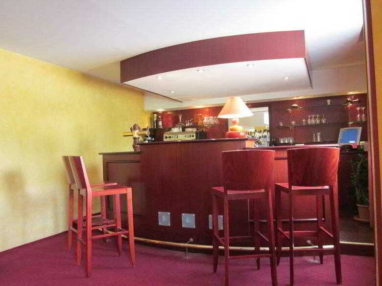 Best Western Hotel Lescurial Tour Sud