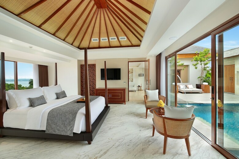 The Bandha Hotel & Suites