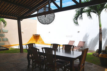 New Dhunas Motel - Adult Only
